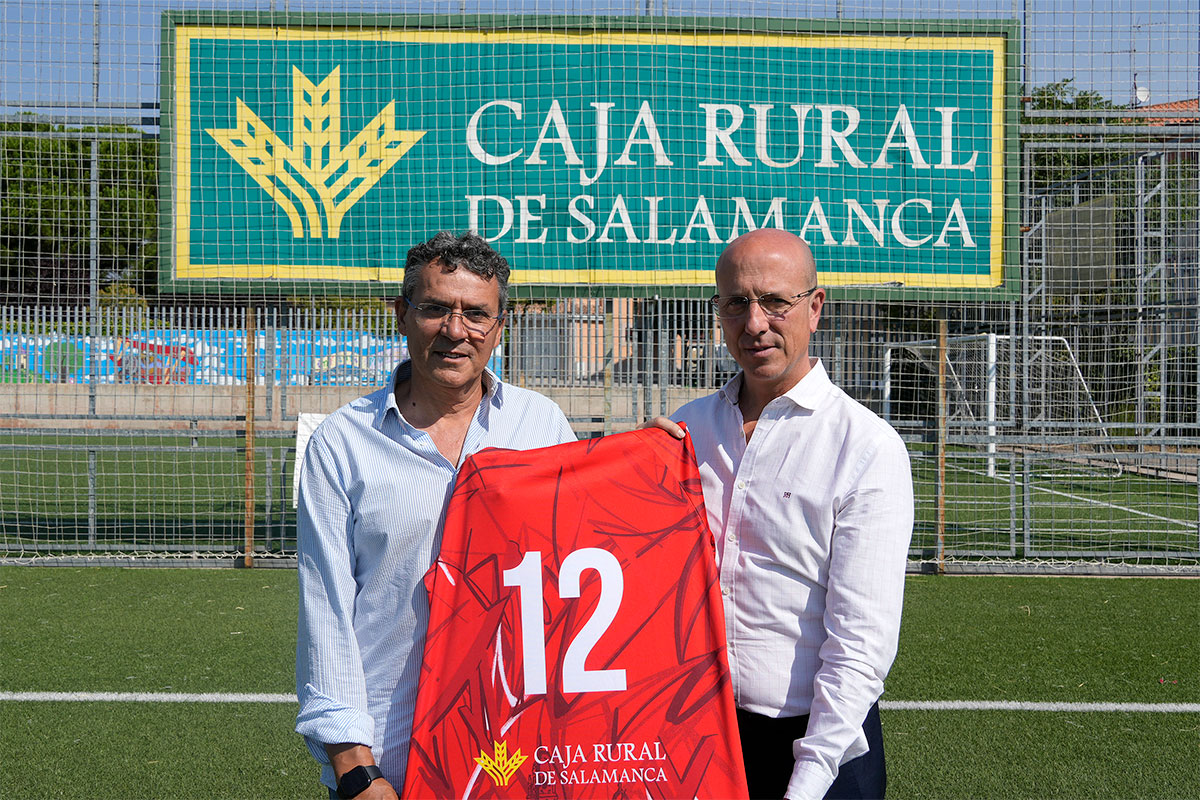 Caja Rural de Salamanca se une con el C.D. Salamanca Fútbol Femenino .