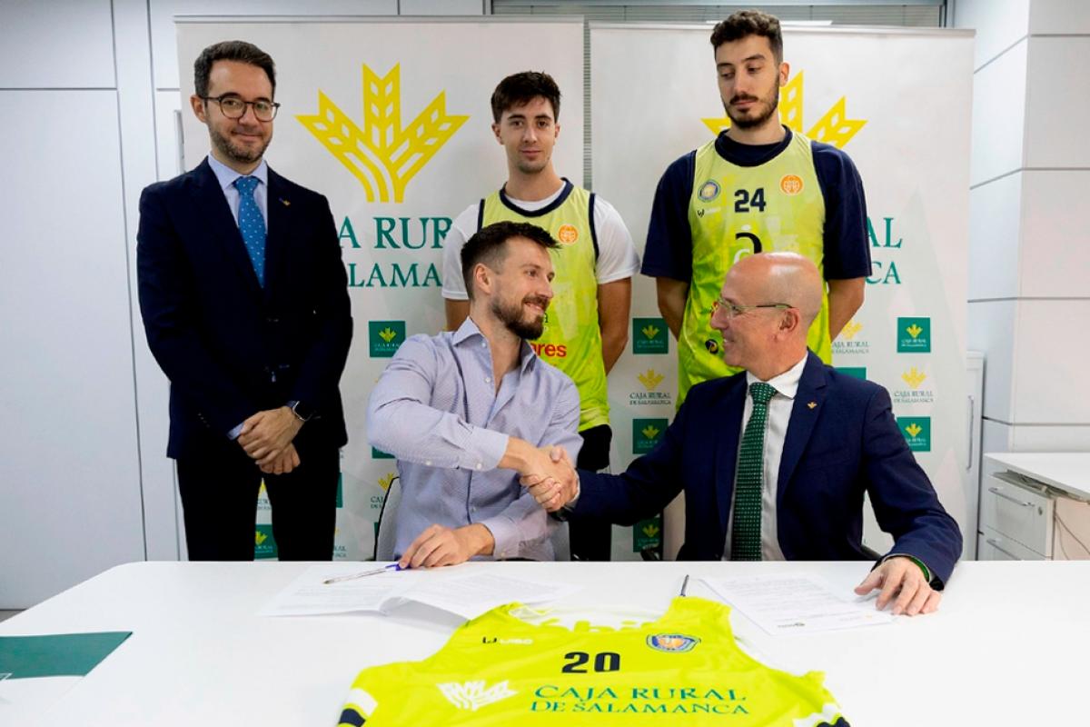 Caja Rural de Salamanca renueva su colaboración con el Óbila Club de Basket 