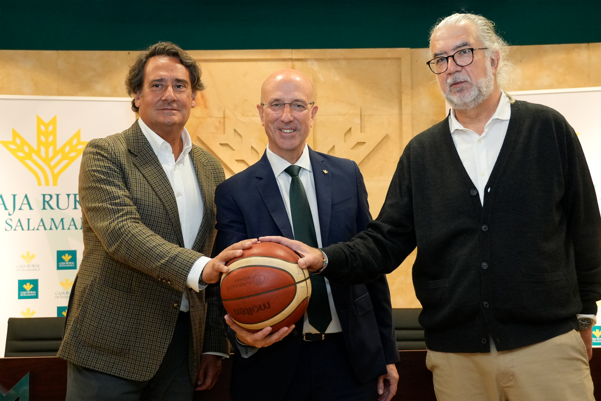 Caja Rural de Salamanca firma un convenio con la Academia Avenida - Tormes: más que deporte, valores y formación