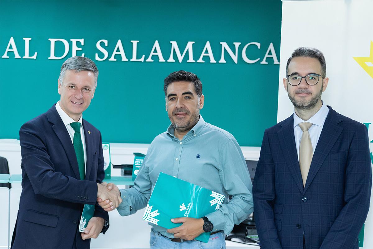 Caja Rural de Salamanca y Avilagro unen sus lazos para impulsar el sector agroalimentario abulense