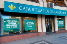 Caja Rural de Salamanca reivindica la banca de proximidad con una campaña de gran impacto “Menos global, más personal”